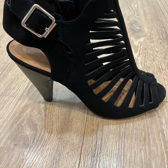 Hot Tomato Black Cage Cone Heel Sandals - Picture 11 of 16